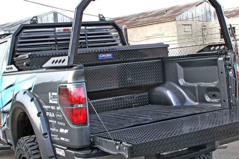 Dee Zee — Dee Zee Universal Tool Box - Blue Crossover - Single Lid (Blk)
ToolBxTrkBedRTR - view 7