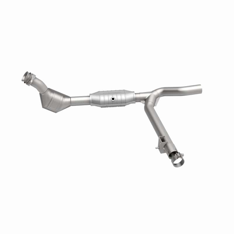 Magnaflow — MagnaFlow Conv DF 99-00 Ford F-150 4.2L 50S
California - view 11