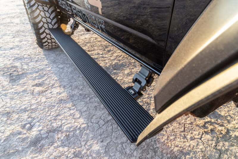 Body Armor 4x4 — Body Armor 4x4 21-24 Ford Bronco 4DR E-Power Board Steps - Black
E-Steps - view 1