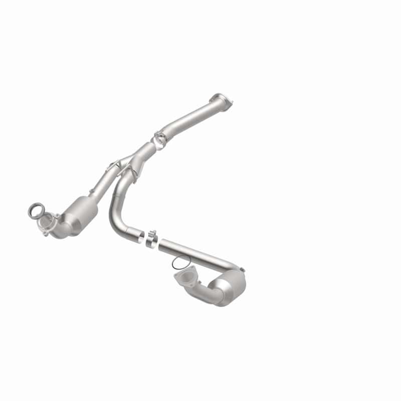 Magnaflow — Magnaflow 04-05 Chevrolet Express 1500 5.3L Direct Fit Converter
California - view 27