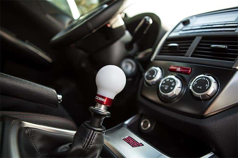 COBB — Cobb Subaru 6-Speed COBB Shift Knob - White w/Race Red Collar (Non-Weighted)
Cobb Subaru 6-Speed COBB Knob - White Knob w/ Race Red - view 3