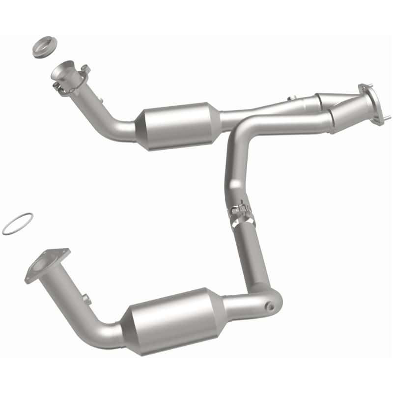 Magnaflow — MagnaFlow Conv Direct Fit OEM 2005 GMC Sierra/Chevrolet Silverado 1500/Cadillac Escalade Underbody
California - view 5