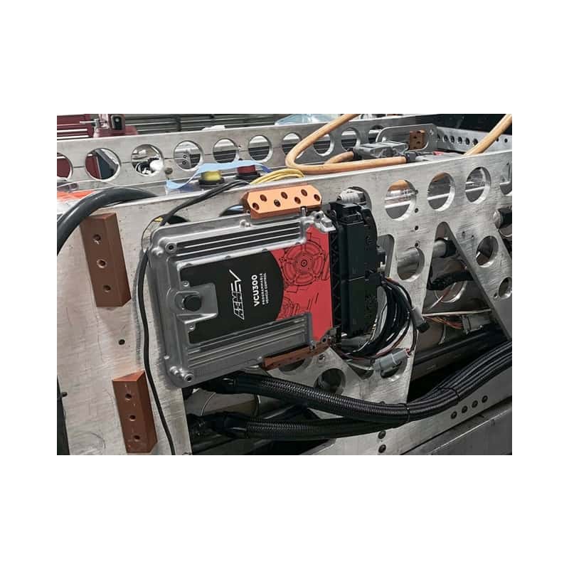 AEM — AEM EV VCU300 Programmable Vehicle Control Unit 196-pin Connector 3 CAN 4-Motor Control
VCU 300 Programmable
VCU300 - view 8