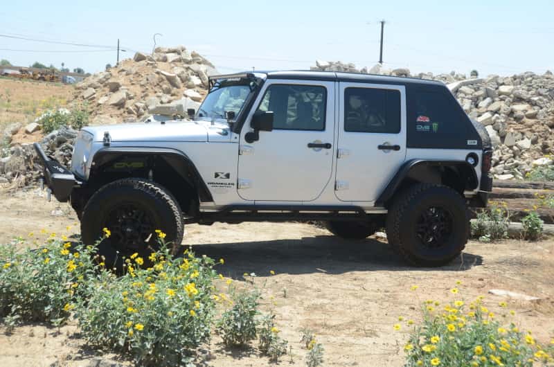 DV8 Offroad — DV8 Offroad 07-18 Jeep Wrangler JK 2 Piece Fast Back Hard Top 4 Door - Black (DS Only) - view 15