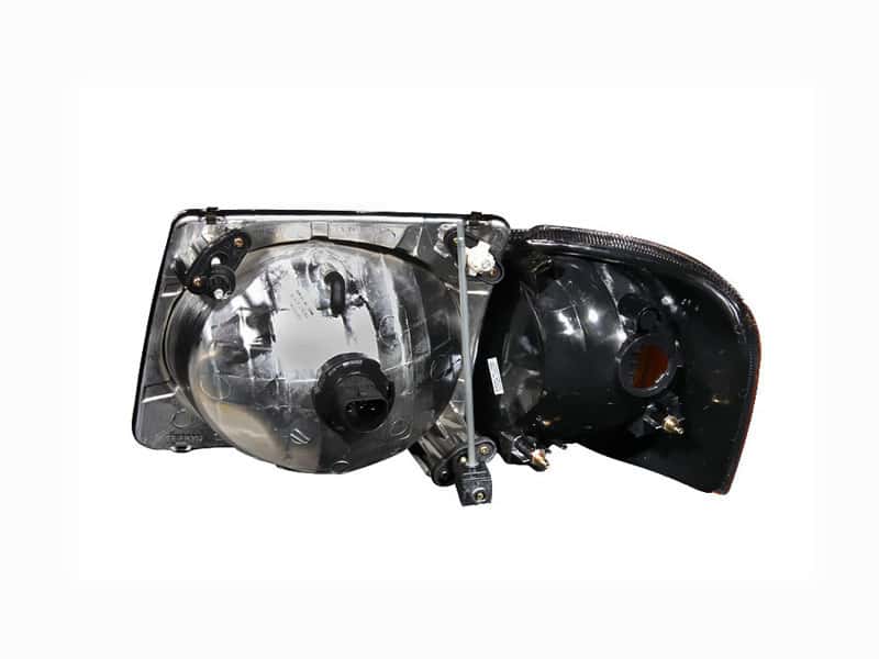 ANZO — ANZO 2001-2005 Ford Explorer Crystal Headlights Black
Head Light Set
HdLtSet - view 3