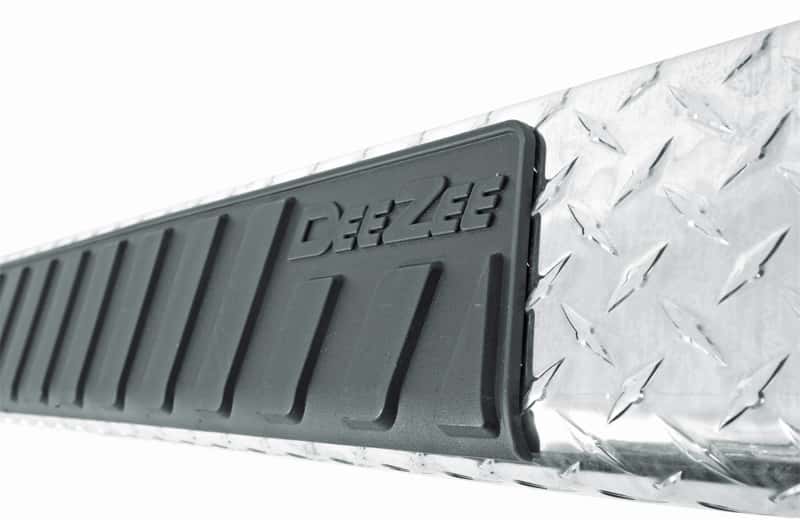 Dee Zee — Dee Zee Universal Tubes - 6In Oval - Brite Tread Aluminum (CrewCab)
Nerf/Step Bar - view 3