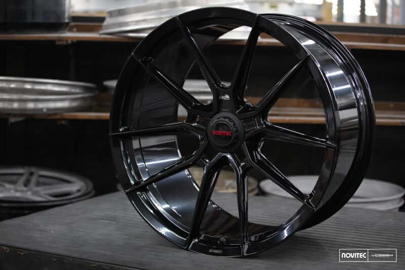 Vossen — Vossen x Novitec NF10 22x12.5 - 5x114.3 BP - ET46 - Gloss Black Ferrari 812 Superfast/GTS Rear Wheel - view 2