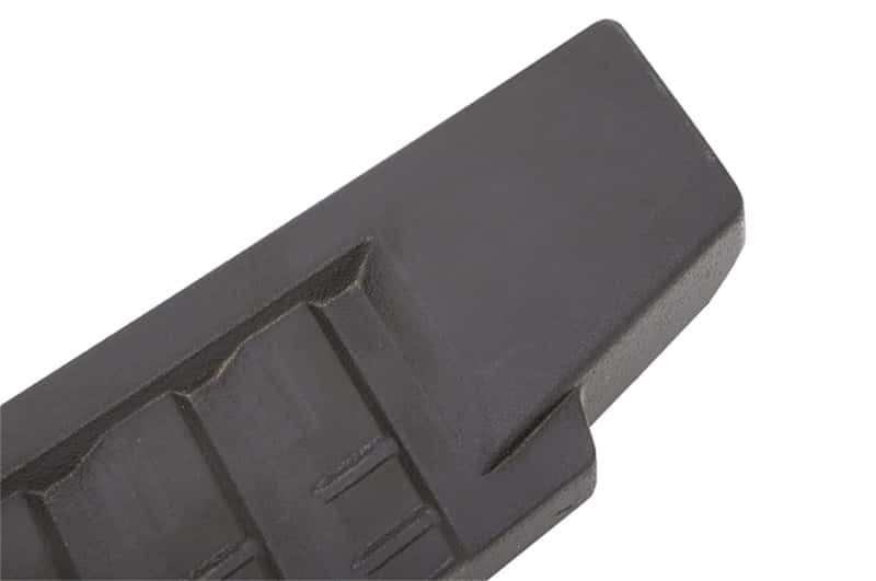 Dee Zee — Dee Zee 88in Universal Crew Cab Molded Running Board (No Brackets) - view 2