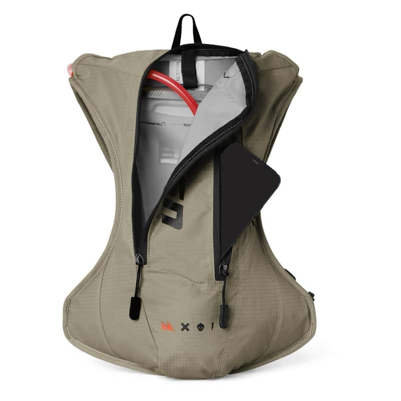 USWE — USWE Outlander Moto Hydration Pack 4L - Sand - view 2