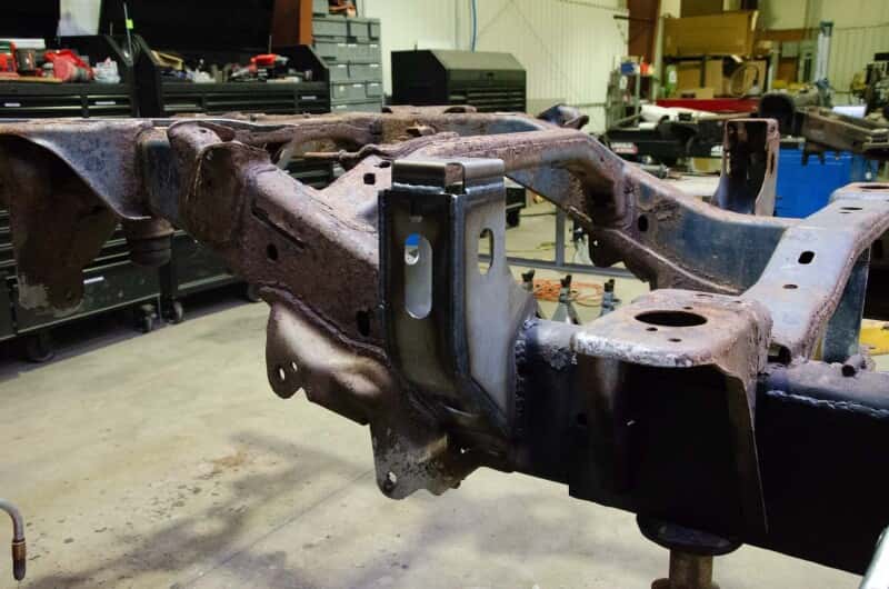 RustBuster — Rustbuster 09-24 RAM 1500 Forward Bed Mount - Left - view 5