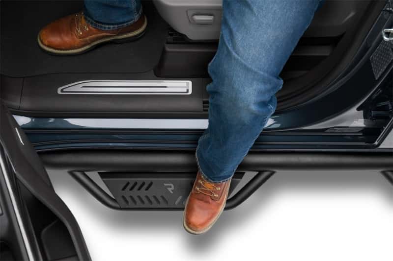 N-Fab — N-Fab Podium LG 2019 Chevy/GMC 1500 Crew Cab - Cab Length - Tex. Black - 3in
PD 19-25 GM1500CrwTX - view 6