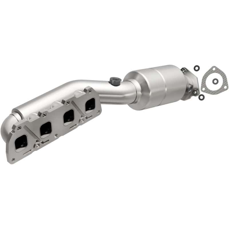 Magnaflow — Magnaflow Conv DF 02-04 Volkswagen Passat 4.0L
California - view 2