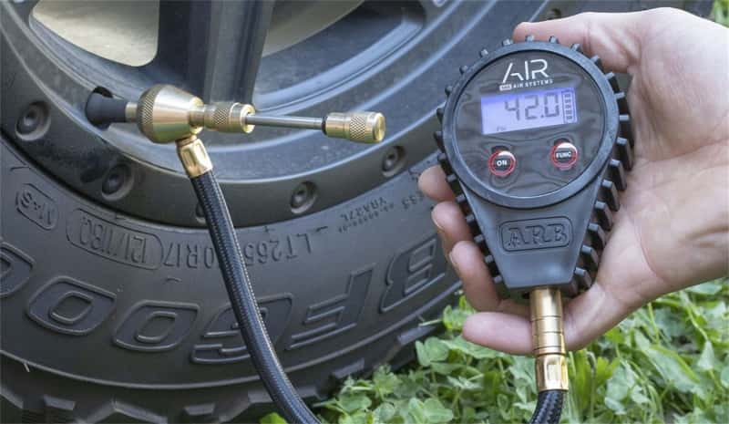 ARB — ARB E-Z Deflator Digital Gauge All Measurements Digital
Tire Deflator - view 3
