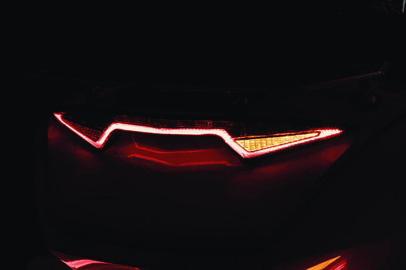 Kuryakyn — Kuryakyn Omni L.E.D Trunk Light Bar 18-20 GL1800 - view 4
