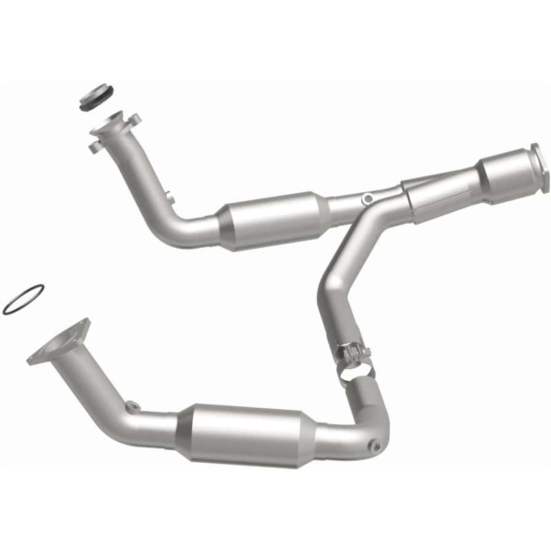 Magnaflow — MagnaFlow Conv Direct Fit 07-09 Chevy Trailblazer SS 6.0L V8
California - view 32