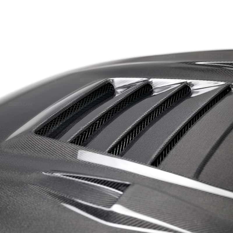 Seibon — Seibon 09-12 Nissan GTR R35 DS-Style Carbon Fiber Hood - view 5