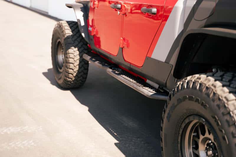 DV8 Offroad — DV8 Offroad 20-23 Jeep Gladiator JT Body/Pinch Weld Mounted Step
Side Steps - view 2