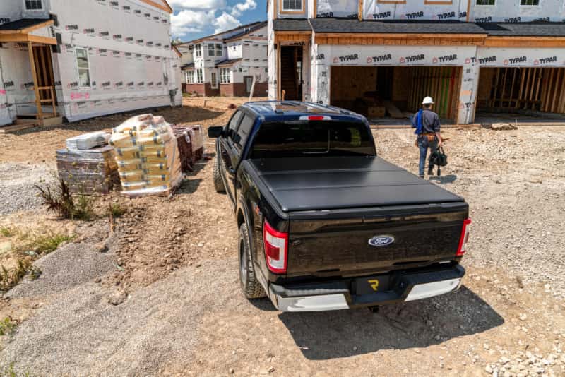 Undercover — UnderCover 04-21 Ford F-150 5.5ft Triad Bed Cover - view 17