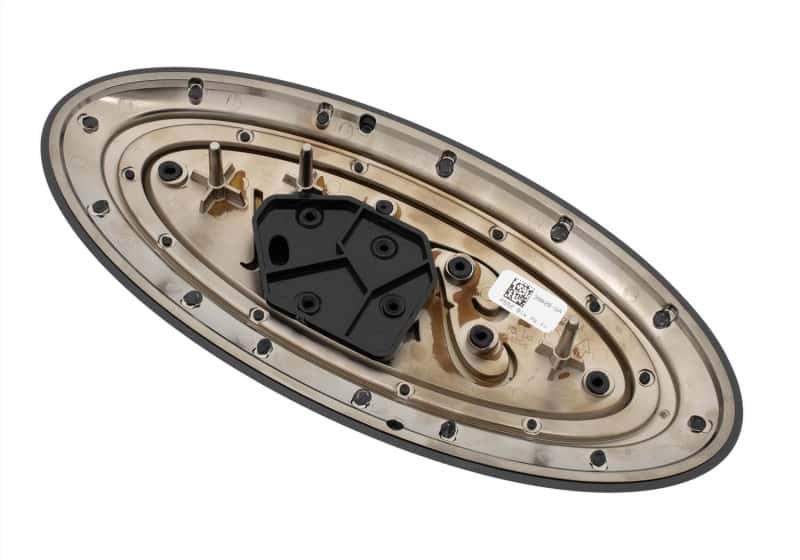 Ford Racing — Ford Racing 18-23 F-150 Black Oval Kit w/o Camera
Emblem - view 17