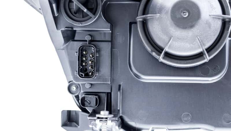 Hella — Hella 2004-2007 BMW 525i Halogen Headlight Assembly - view 16
