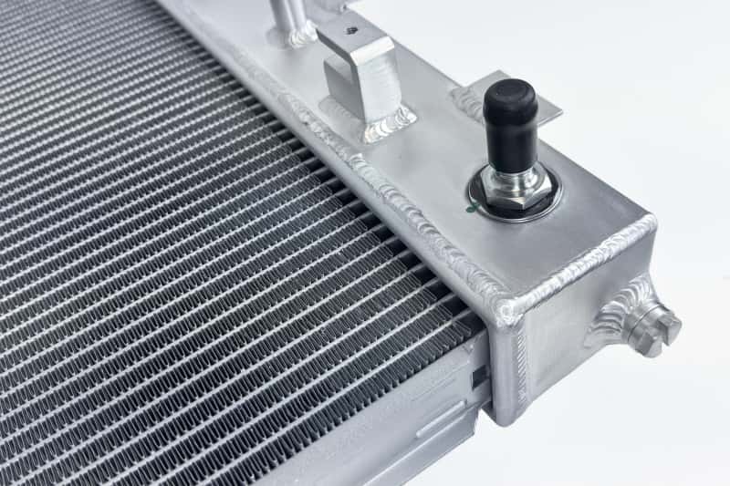 CSF — CSF 17-20 Ford Raptor / 15-25 F-150 High Performance Radiator
CSF Radiator - view 8