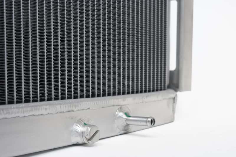CSF — CSF 96-02 Toyota 4Runner (2.7/3.4L) Heavy-Duty All-Aluminum Radiator
CSF Radiator - view 6