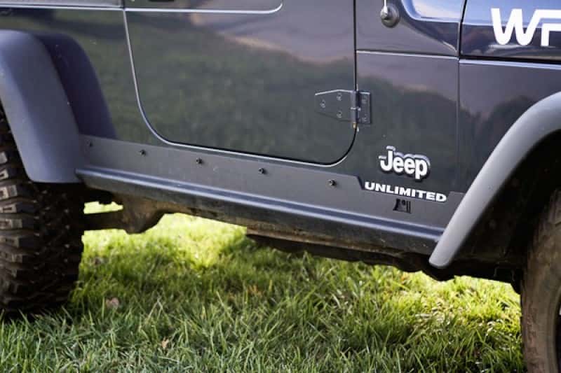Rugged Ridge — Rugged Ridge Heavy Duty Side Rocker Guards 04-06 Jeep Wrangler LJ
OFFROAD_STEPSSLIDERS - view 2