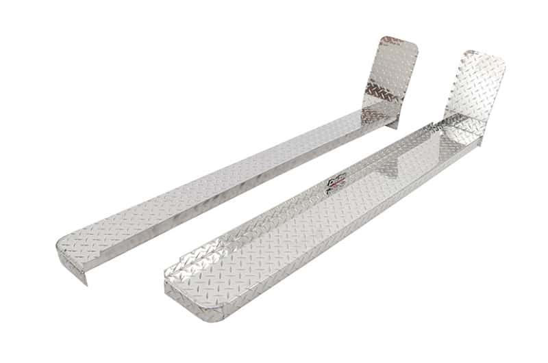 Dee Zee — Dee Zee 99-13 Chevrolet Silverado Running Board Cab Section RegCab Brite-Tread Aluminum - view 2