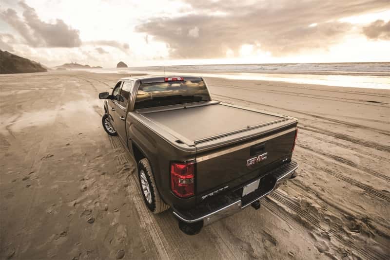 Roll-N-Lock — Roll-N-Lock 17-19 Ford F-250/F-350 Super Duty SB 80-3/8in A-Series Retractable Tonneau Cover
Retractable Cover - view 7