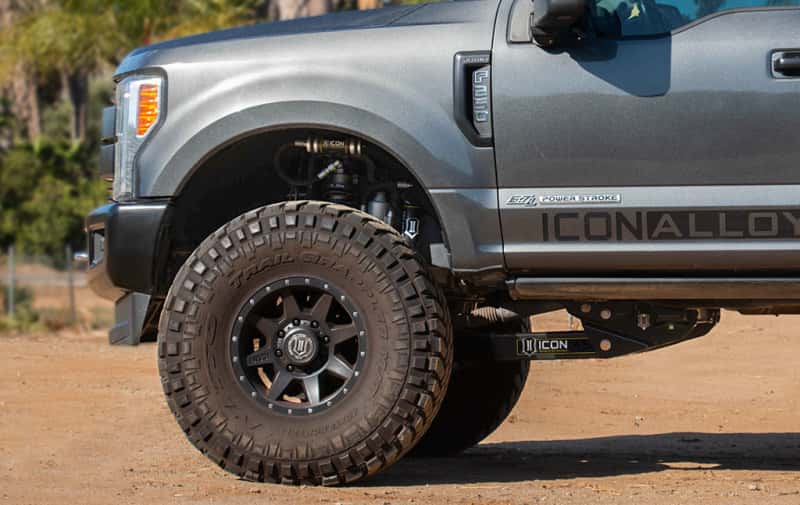 ICON — ICON 2005+ Ford Super Duty Radius Arm System
RADIUS ARM KIT - view 2