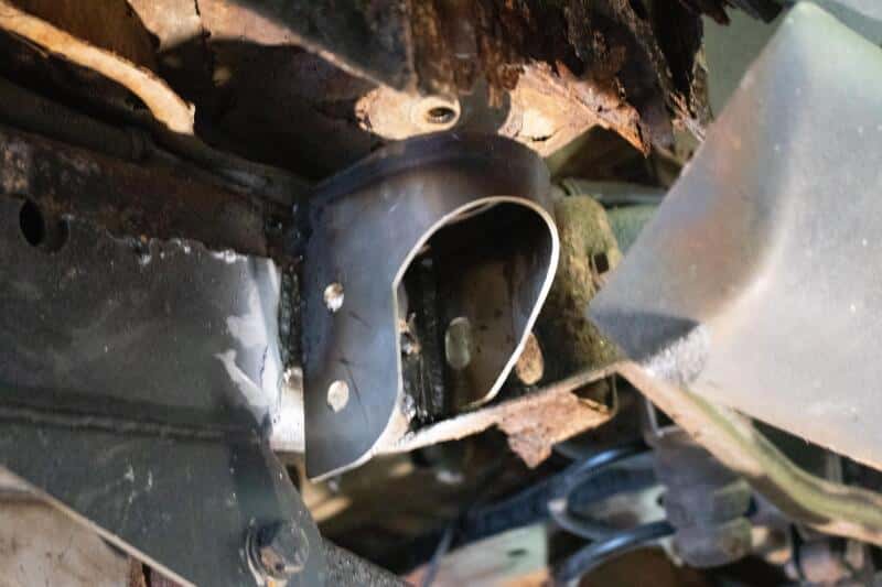 RustBuster — Rust Buster Avalanche/Suburban/Yukon Center Rear Body Frame Mount - view 6