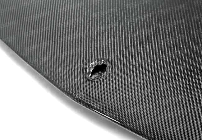 Seibon — Seibon 07-11 Mercedes Benz C-Class (Does Not Fit C63) OEM-Style Carbon Fiber Hood - view 6