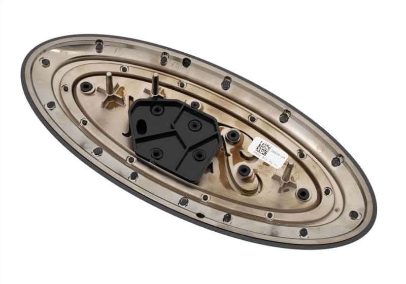 Ford Racing — Ford Racing 18-23 F-150 Black Oval Kit w/o Camera
Emblem - view 10
