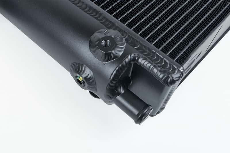 CSF — CSF McLaren MP4-12C / 650S / 675LT High Performance Heat Exchanger
CSF Heat Exchanger - view 5