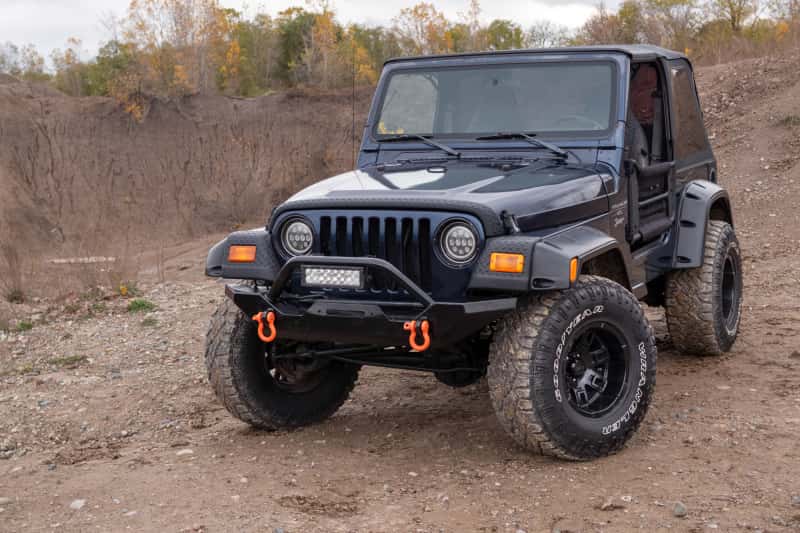 Bushwacker — Bushwacker 97-06 Jeep Wrangler Trail Armor Hood Stone Guard and 2 Front Corners - Black
Trail Armor - view 4