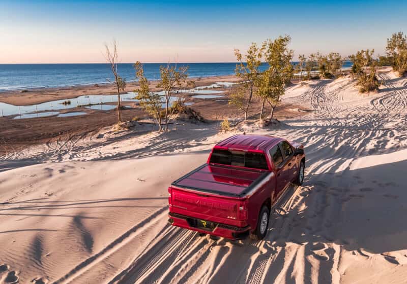 Undercover — UnderCover 21-24 Ford F-150 66in Fusion Bed Cover - Race Red - view 20