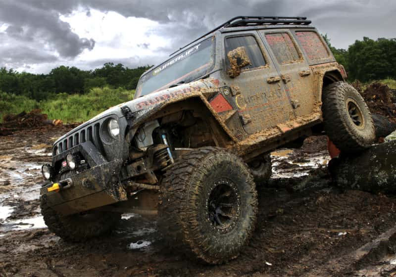 Superlift — Superlift 18-20 Jeep Wrangler JL Unlimited - 4in Dual Rate Coil Lift Kit w/ King 2.0 Shocks - view 3