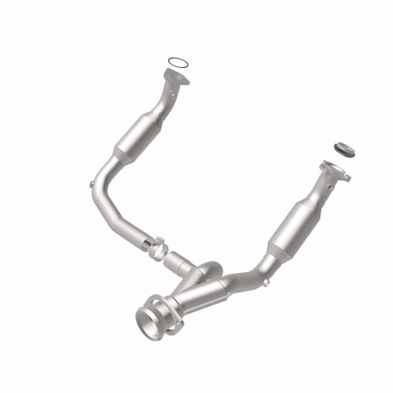 Magnaflow — MagnaFlow Conv DF 2007-2008 Cadillac Escalade 6.2L
California - view 18