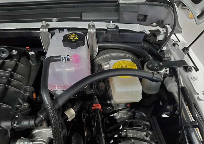 J&L — J&L 18-25 Jeep Wrangler JL 3.6L Driver Side Oil Separator 3.0 - Clear Anodized
Oil Separator - view 2