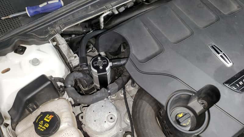 J&L — J&L 17-20 Lincoln Continental/MKZ 3.0L EcoBoost Passenger Side Oil Separator 3.0 - Clear Anodized
Oil Separator - view 2