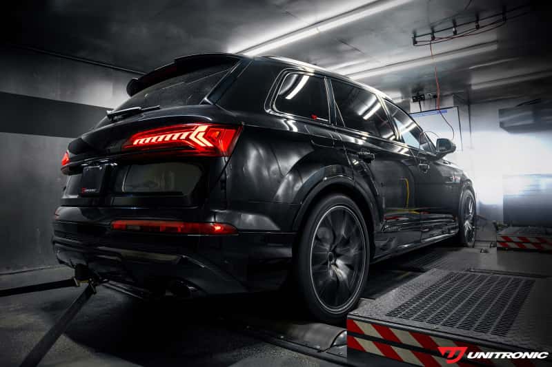 CSF — CSF 2020+ Audi SQ7 / SQ8 High Performance Intercooler System - Thermal Black
CSF Intercooler - view 8
