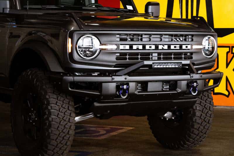 DV8 Offroad — DV8 Offroad 21-22 Ford Bronco Factory Modular Front Bumper Bull Bar - view 4