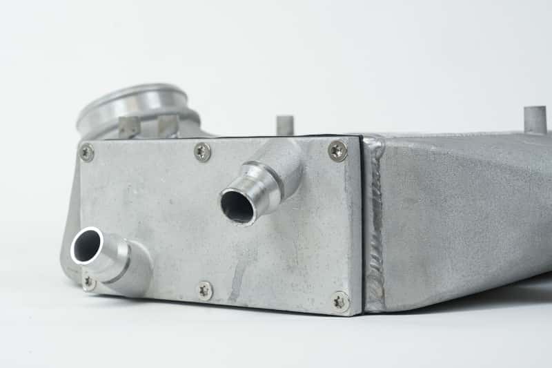 CSF — CSF 2014+ BMW M3/M4 (F8X) Top Mount Charge-Air-Cooler - Raw Finish
CSF FI Air Cooler - view 4