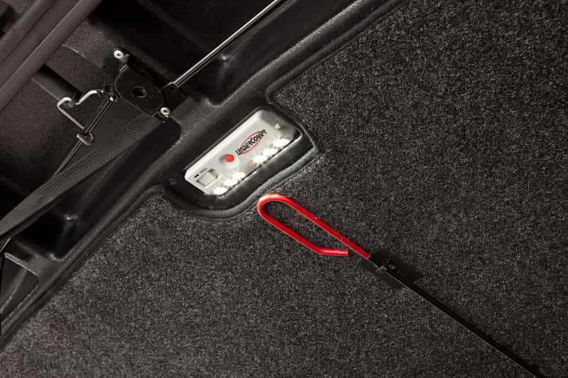 Undercover — UnderCover 19-20 GMC Sierra 1500 (w/o MultiPro TG) 6.5ft Elite LX Bed Cover - Pull Me Over Red
EX 19-26 Sier6ft.7-G - view 15