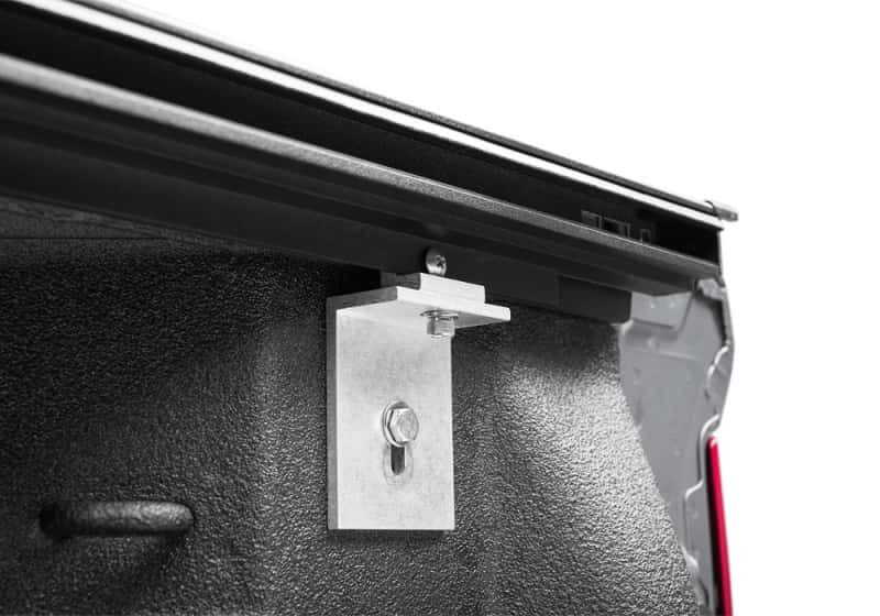 Roll-N-Lock — Roll-N-Lock 2019 Chevrolet Silverado 1500 XSB 68-3/8in A-Series Retractable Tonneau Cover - view 10