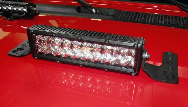 Go Rhino — Go Rhino 18-20 Jeep Wrangler JL/JLU/Gladiator JT Light Mount - 10in Double Row
Center Hood Mount - view 4