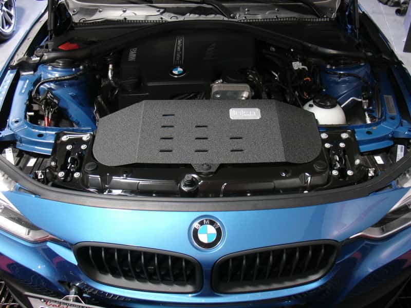 Injen — Injen 12-16 BMW 328i F30 N20/N26 2.0L (t) 4cyl Wrinkle Black Short Ram Intake w/ MR Tech & Air Box
Short Ram Intake
Air Intake Kit - view 5