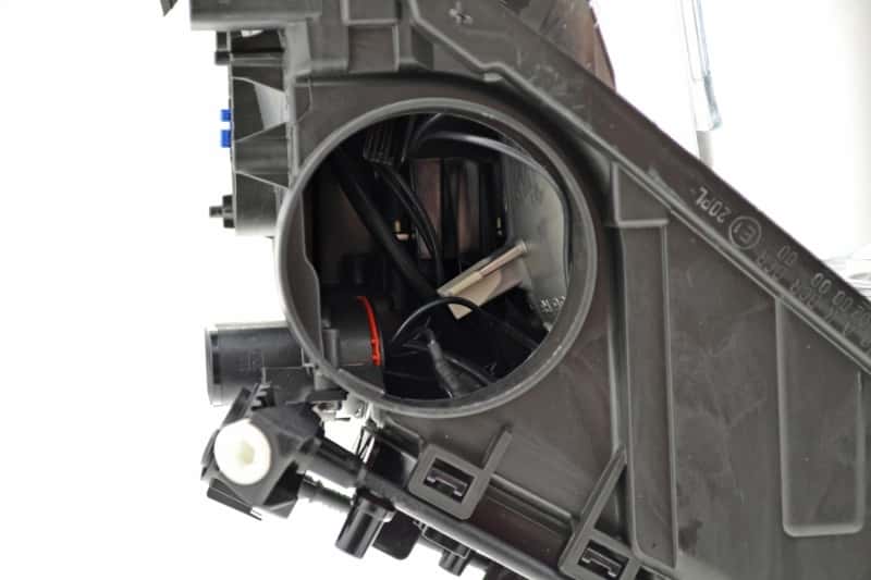 Hella — Hella 08-10 Vw Touareg Xenon Headlamp Rh - view 25