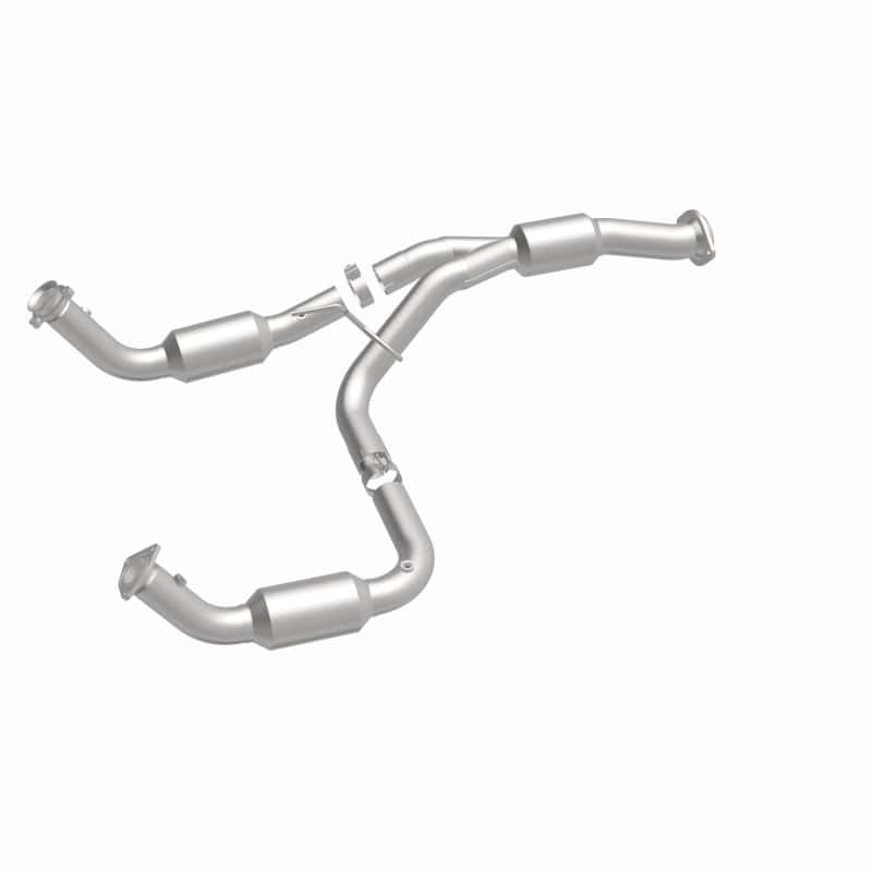 Magnaflow — Magnaflow 12-14 Chevrolet Silverado 2500 HD 6.0L Direct Fit Converter
California - view 10