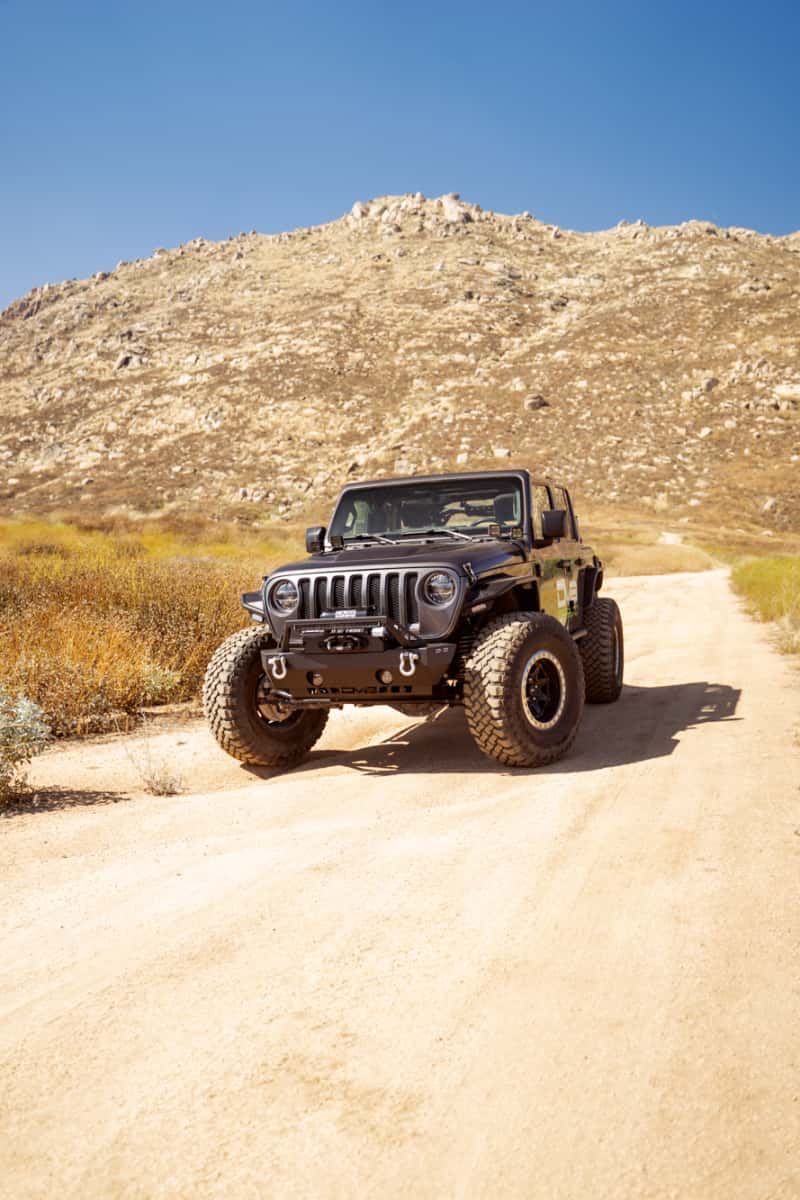 DV8 Offroad — DV8 Offroad 07-23 Jeep Wrangler/Gladiator JT/JK/JL FS-25 Stubby Front Bumper w/Plated Bull Bar
Stubby Front Bumper - view 3